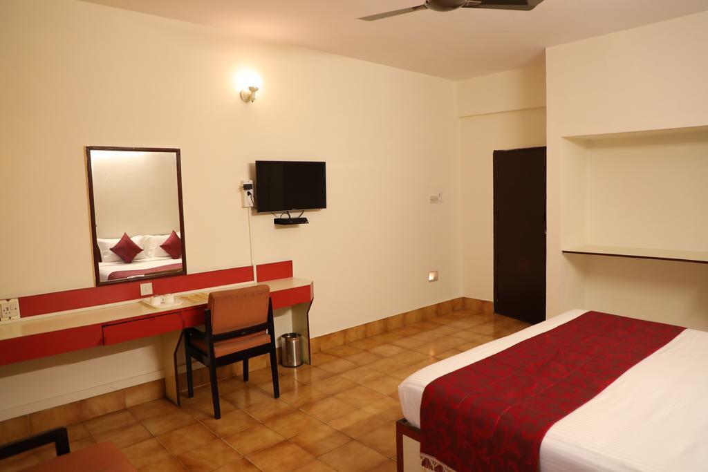 Hotel Telehaus International Bangalore Exteriör bild