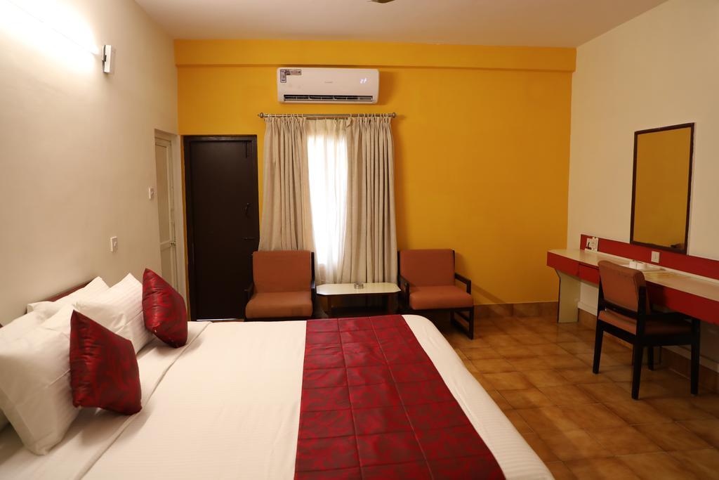 Hotel Telehaus International Bangalore Exteriör bild